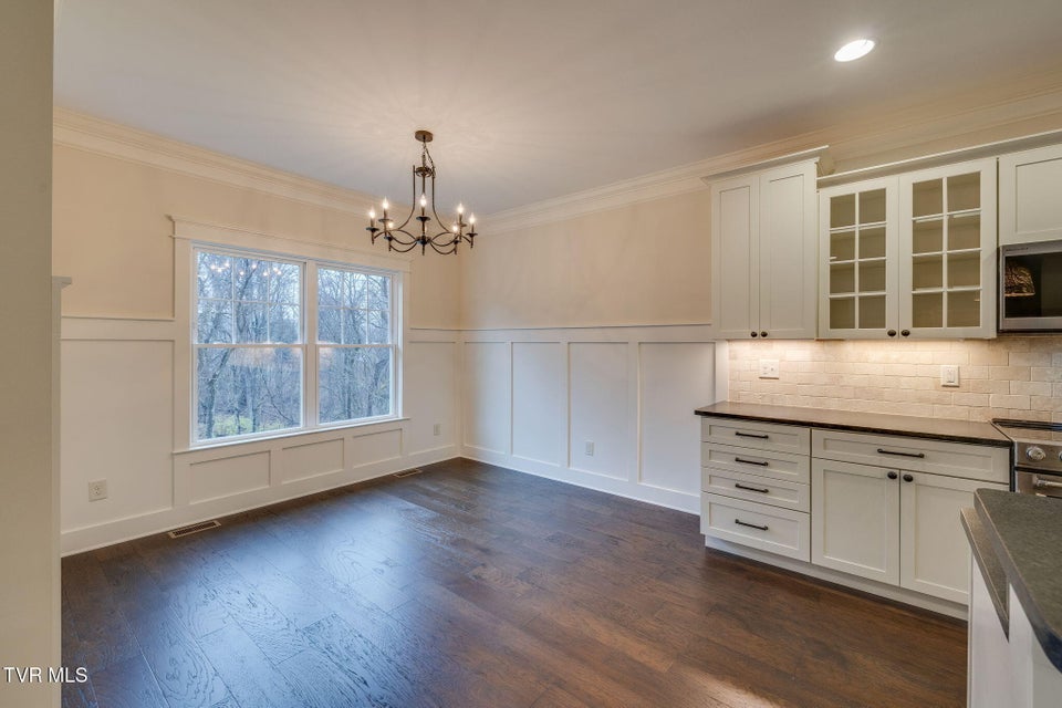 Photo #15: 303 Azure Landing