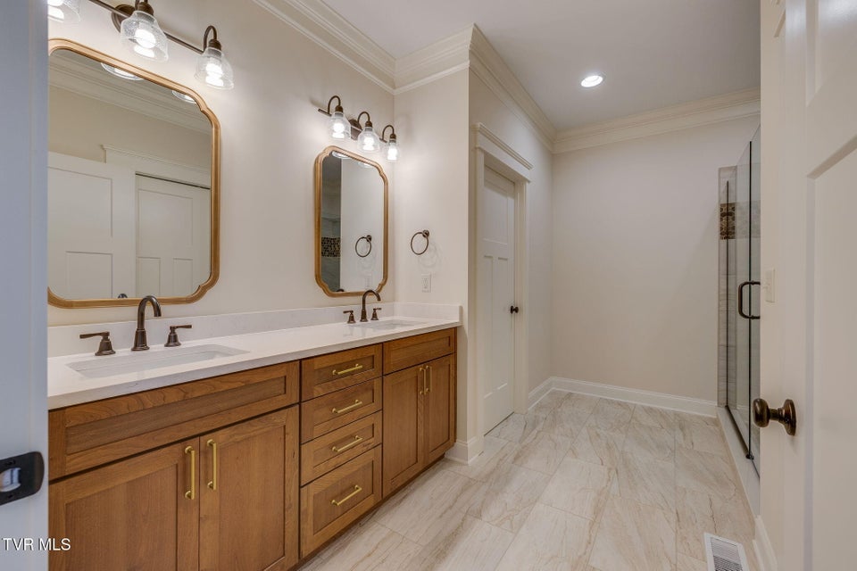 Photo #20: 303 Azure Landing