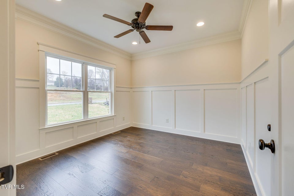 Photo #23: 303 Azure Landing