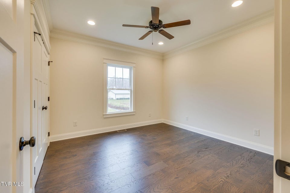 Photo #26: 303 Azure Landing