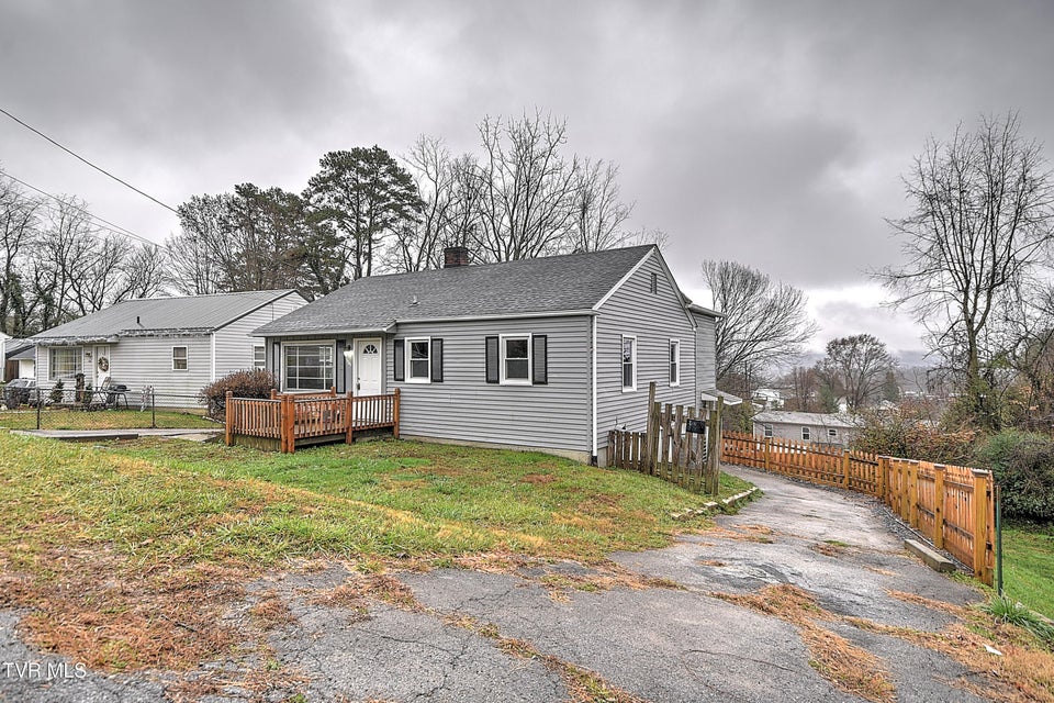 Photo #3: 3341 Page Street