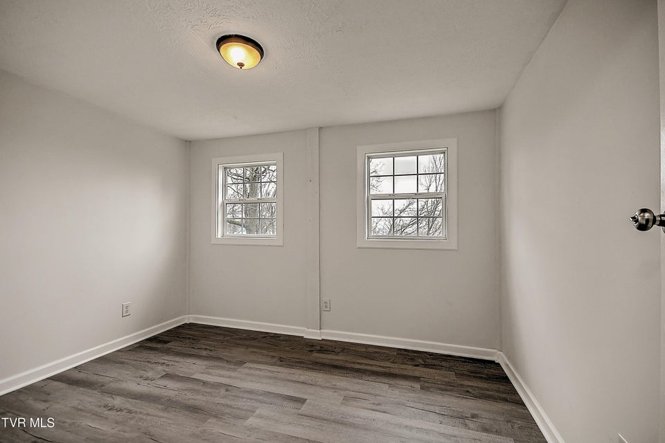 Photo #13: 3341 Page Street