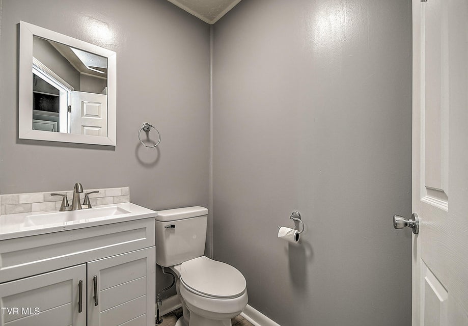 Photo #18: 3341 Page Street