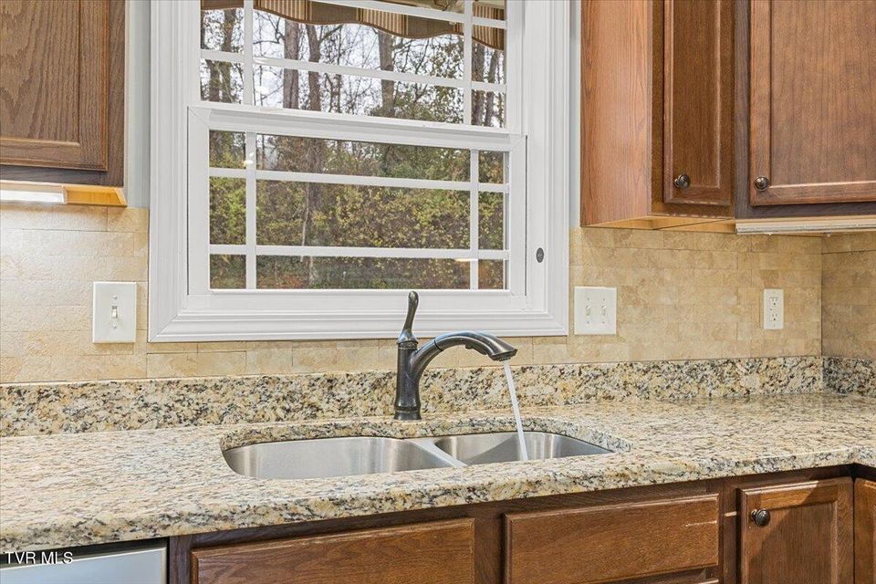 Photo #13: 124 Grove Drive