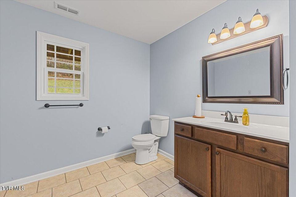 Photo #34: 124 Grove Drive