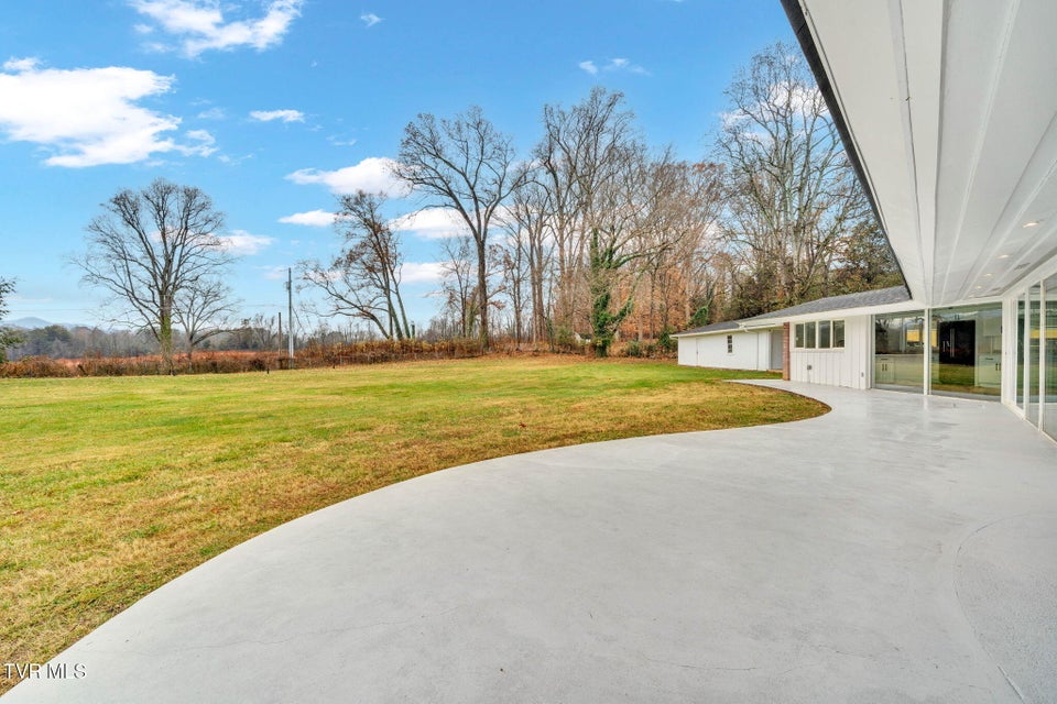 Photo #27: 2911 Walnut Street