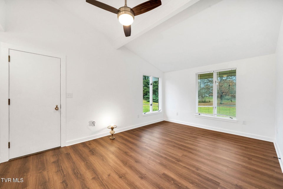 Photo #15: 2911 Walnut Street