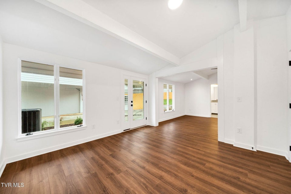 Photo #20: 2911 Walnut Street