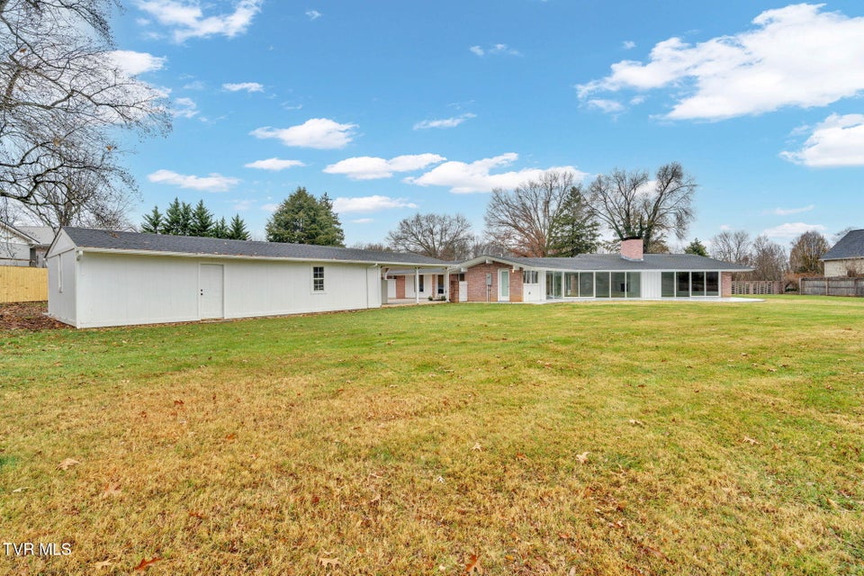 Photo #29: 2911 Walnut Street