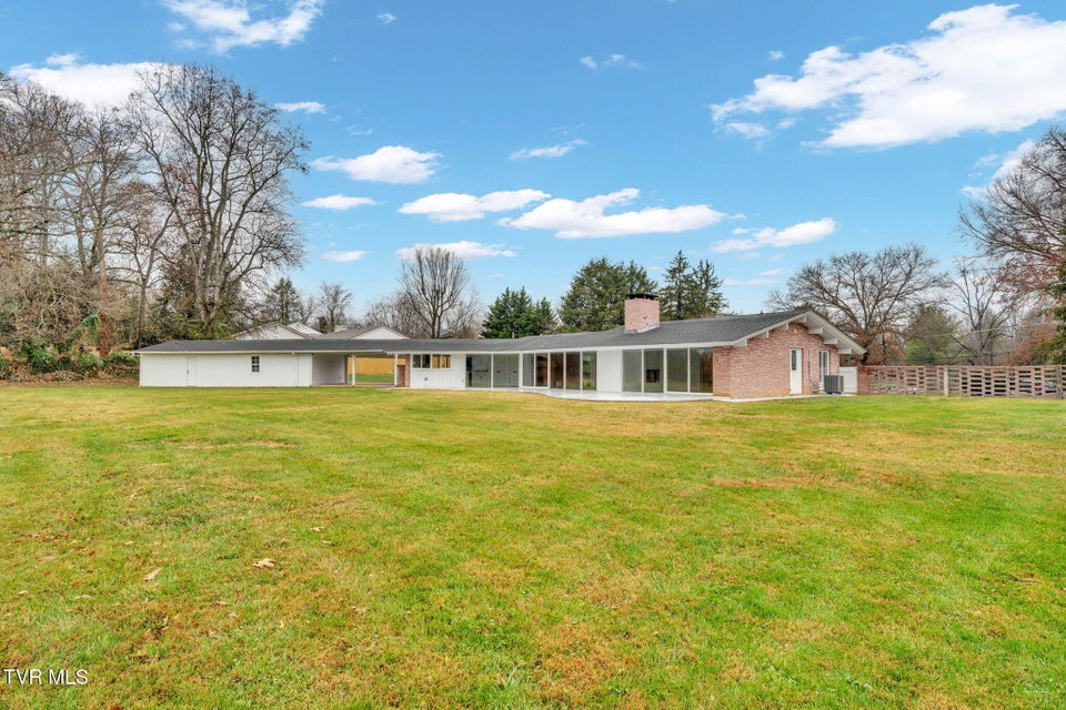 Photo #30: 2911 Walnut Street