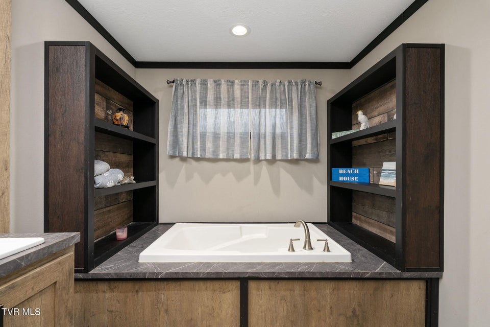 Photo #12: 1530 Westwood Road