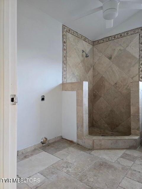 Photo #33: 197 Wolfe Road