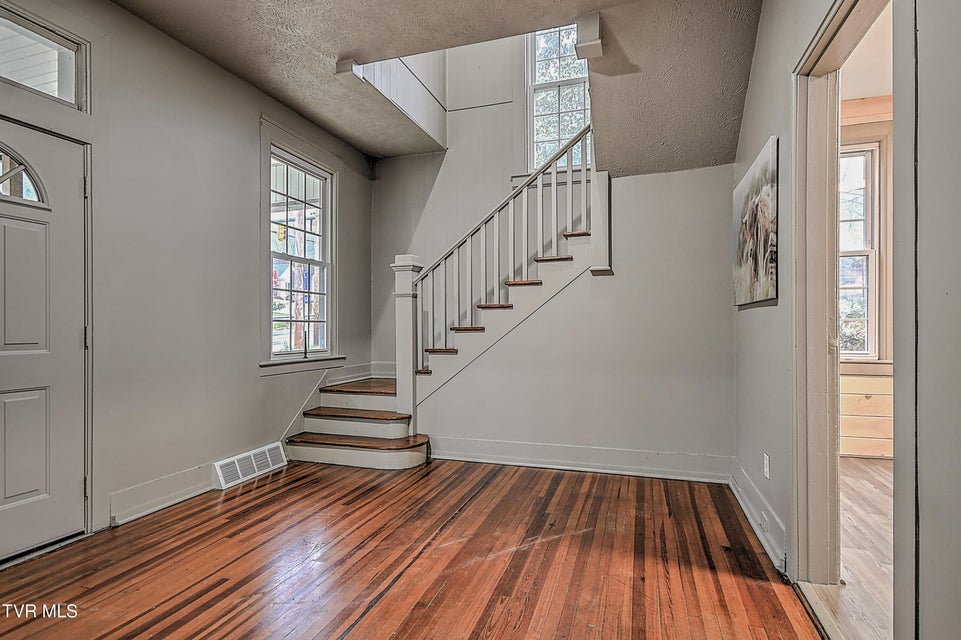 Photo #23: 308 Main Street