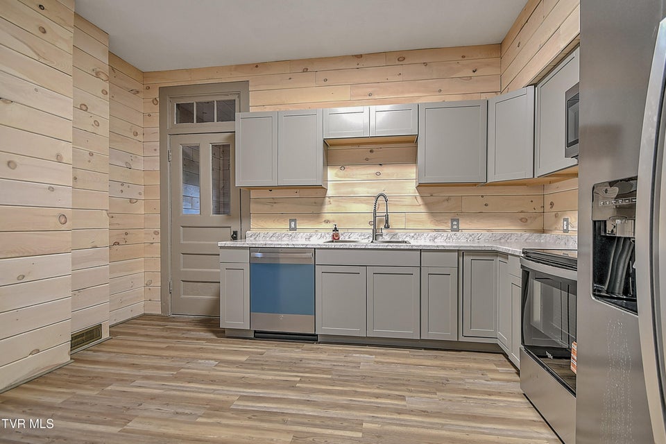 Photo #19: 308 Main Street