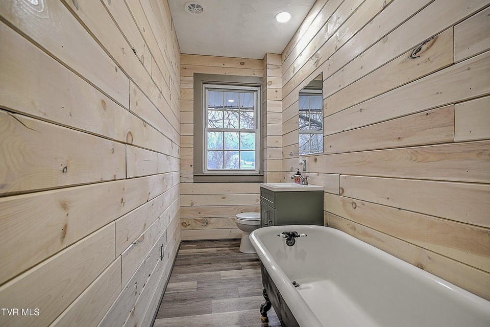 Photo #30: 308 Main Street