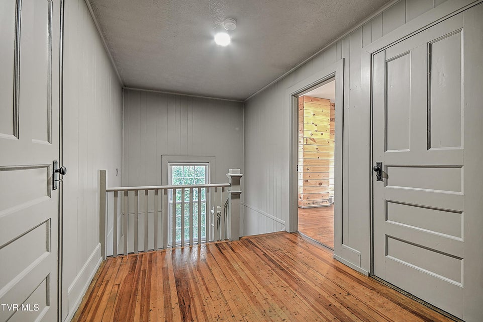 Photo #26: 308 Main Street