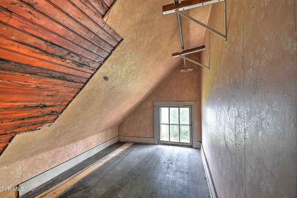 Photo #37: 308 Main Street