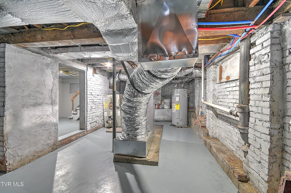 Photo #41: 308 Main Street