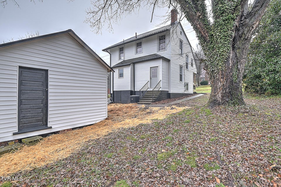 Photo #46: 308 Main Street