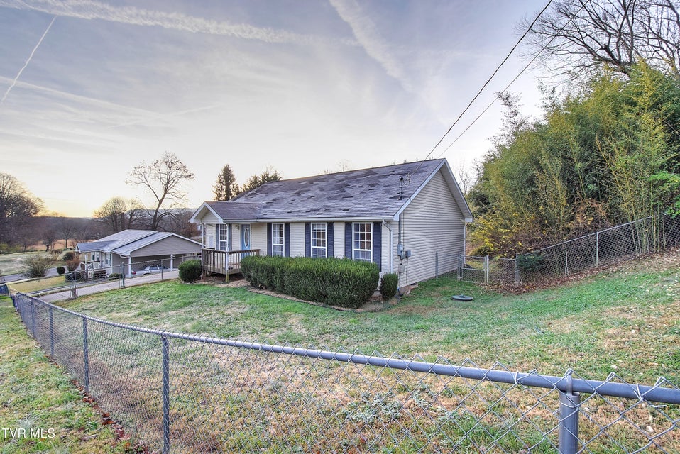 Photo #2: 507 Cedar Street