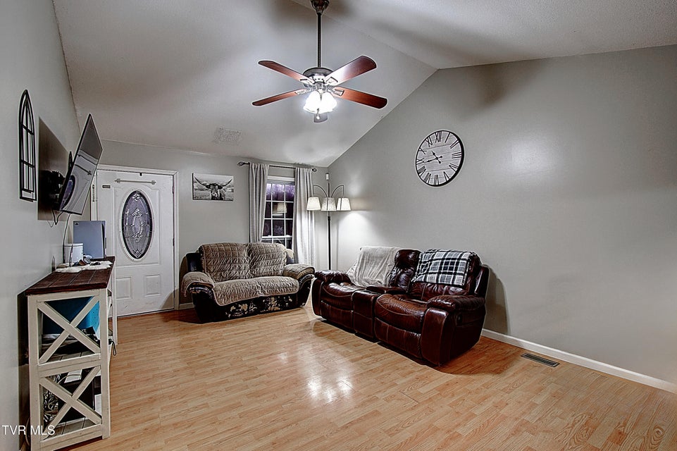 Photo #8: 507 Cedar Street