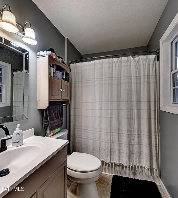 Photo #17: 507 Cedar Street