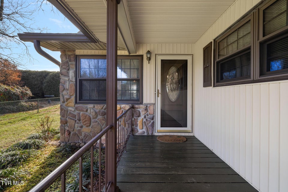 Photo #27: 536 Mayfield Avenue