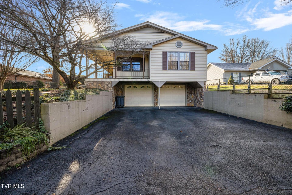 Photo #3: 536 Mayfield Avenue