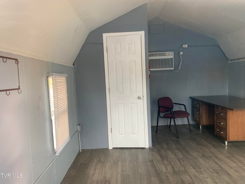 Photo #14: 4987 Bluff City Highway