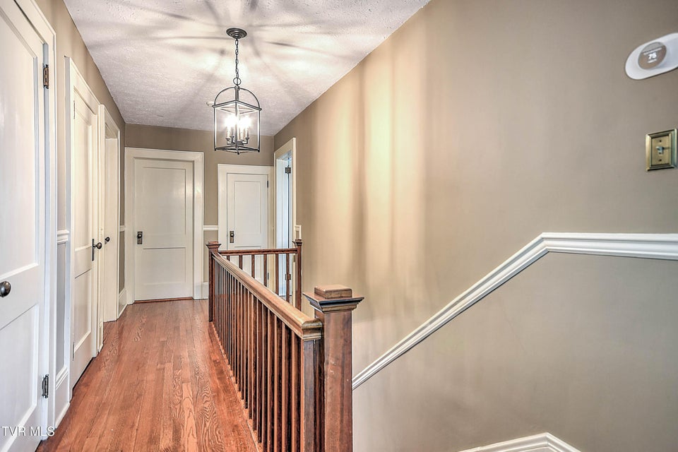 Photo #36: 611 Lawrence Avenue