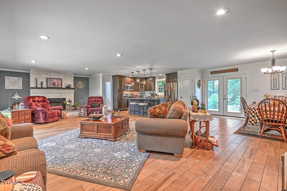 Photo #7: 3155 Erwin Highway