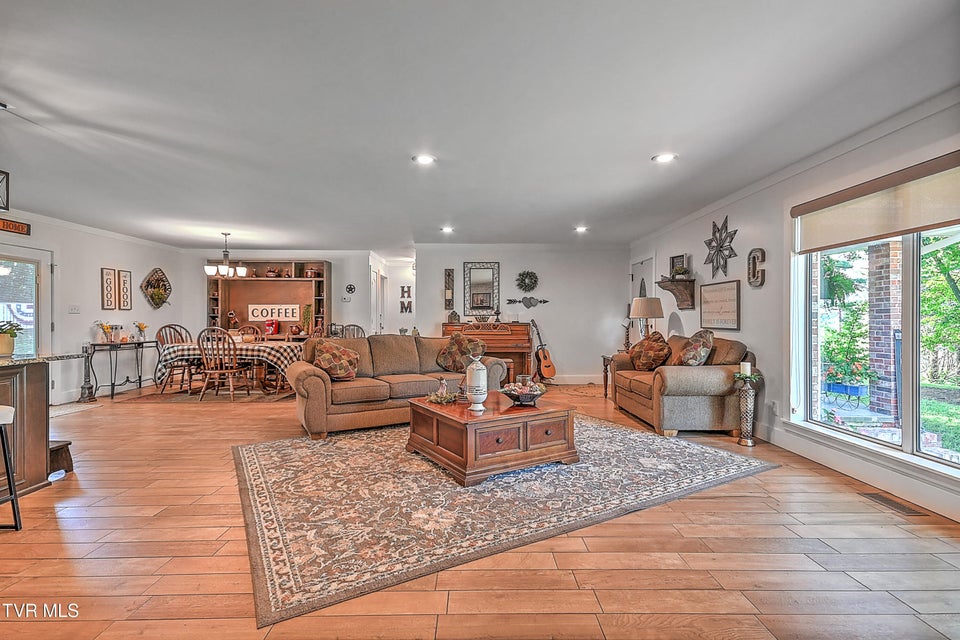 Photo #11: 3155 Erwin Highway