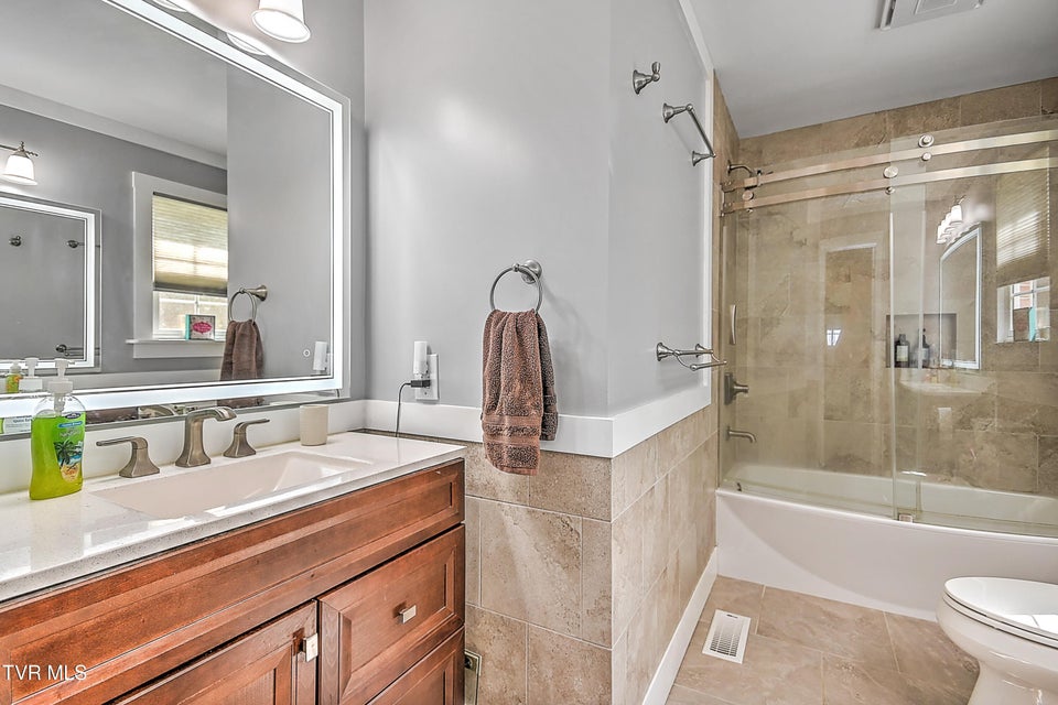 Photo #32: 3155 Erwin Highway