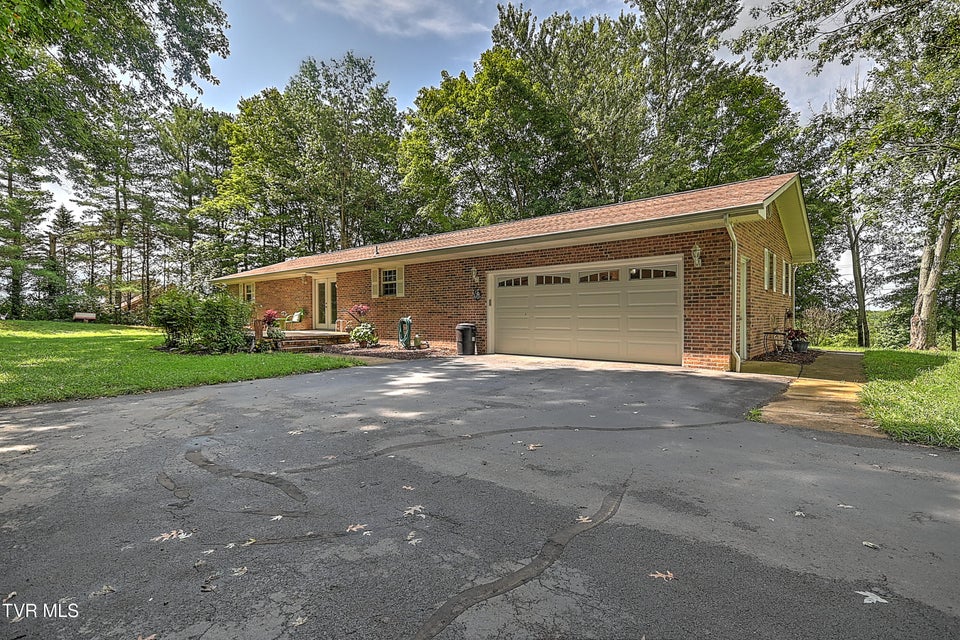 Photo #48: 3155 Erwin Highway