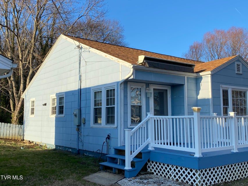 Photo #3: 427 Juniper Street