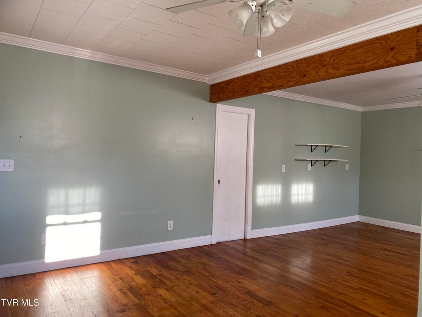 Photo #12: 427 Juniper Street