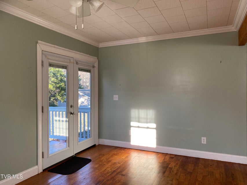 Photo #16: 427 Juniper Street