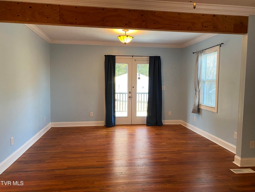 Photo #21: 427 Juniper Street