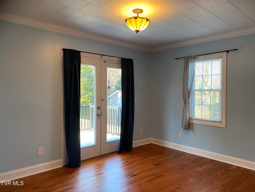 Photo #23: 427 Juniper Street