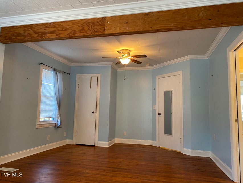 Photo #24: 427 Juniper Street