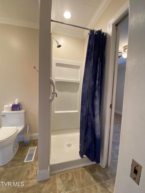 Photo #27: 427 Juniper Street