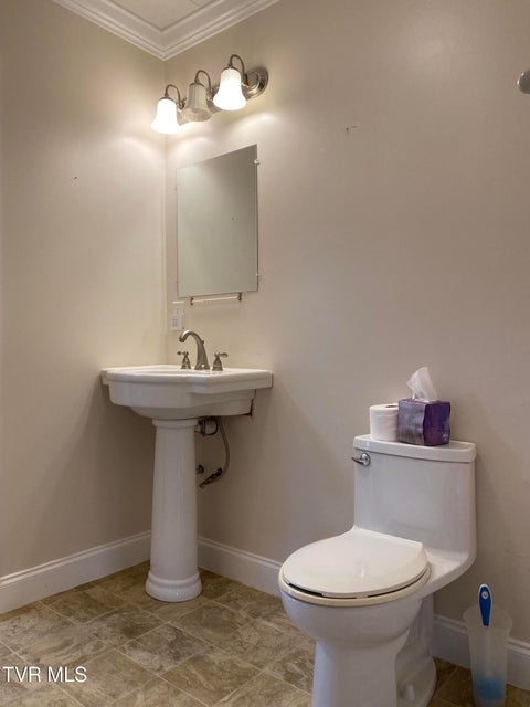 Photo #26: 427 Juniper Street