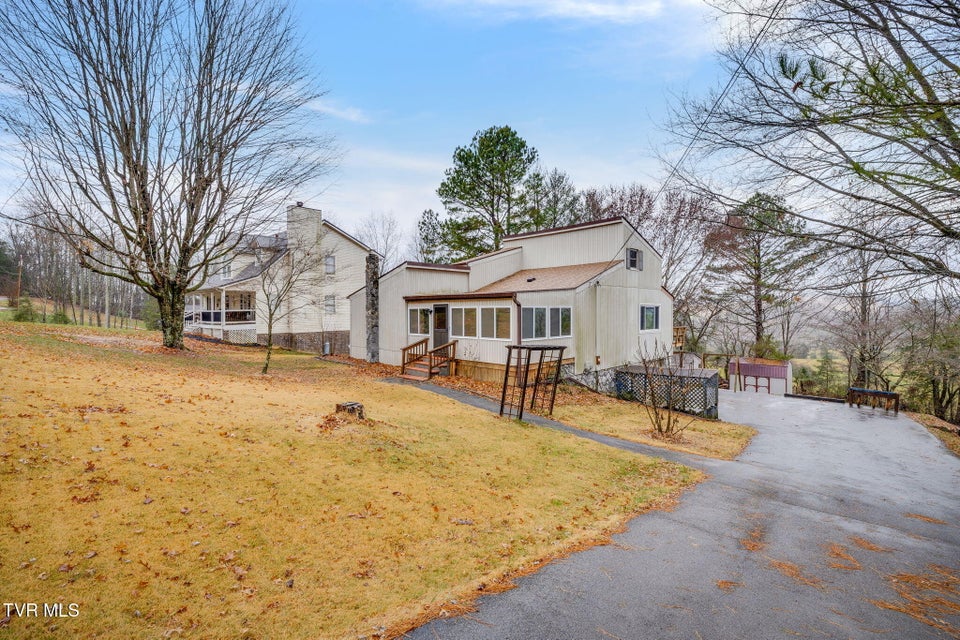 Photo #2: 126 Cottonwood Drive