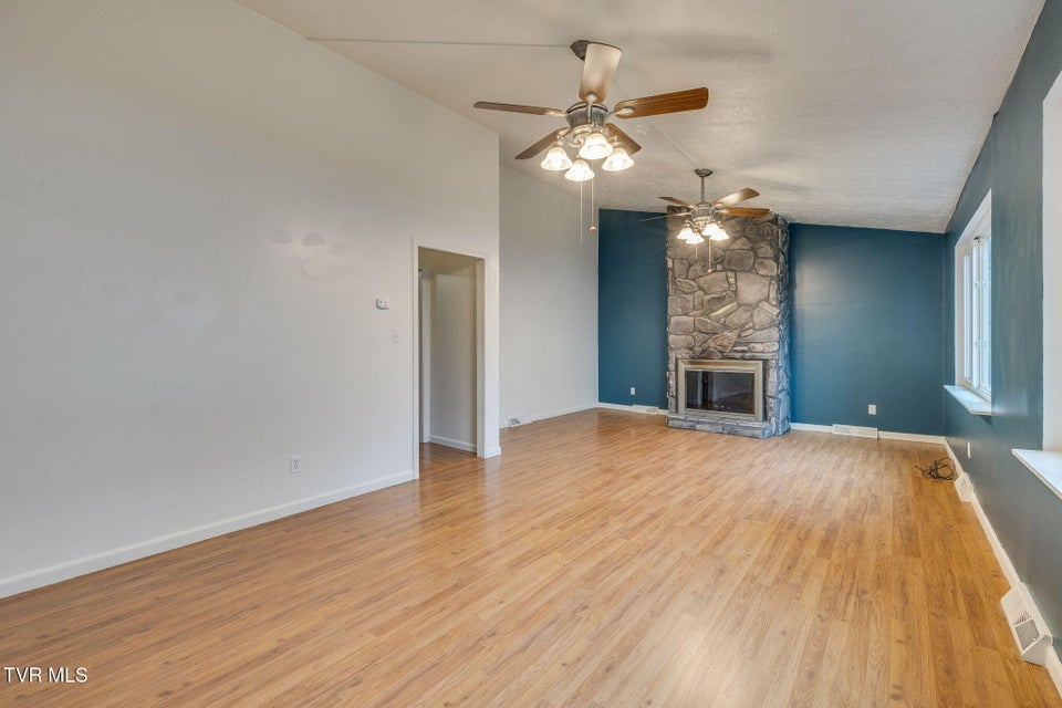 Photo #6: 126 Cottonwood Drive