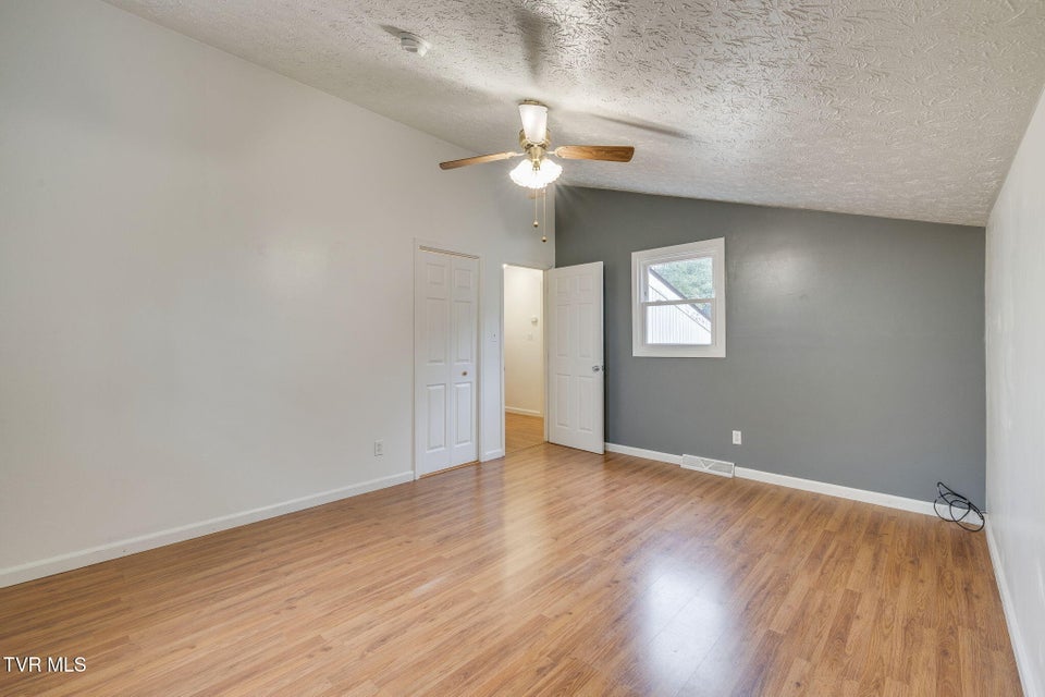 Photo #21: 126 Cottonwood Drive