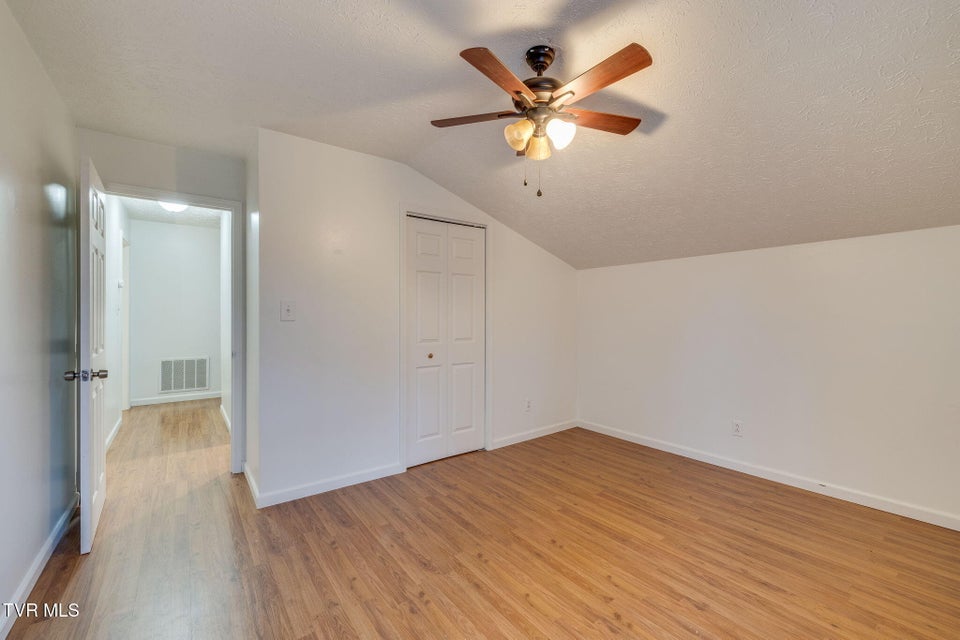 Photo #25: 126 Cottonwood Drive