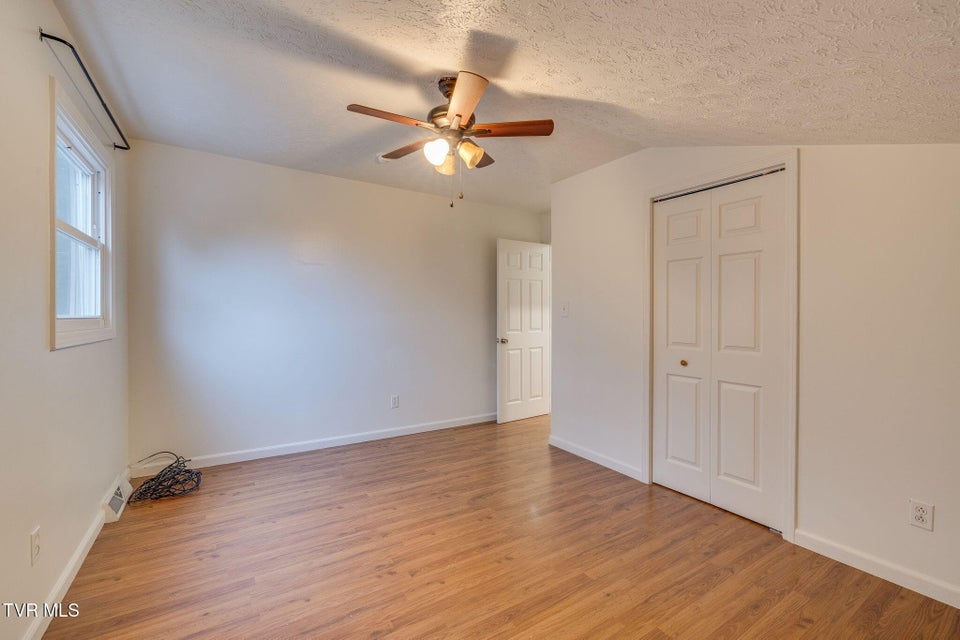 Photo #26: 126 Cottonwood Drive