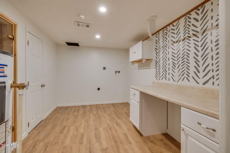 Photo #35: 126 Cottonwood Drive