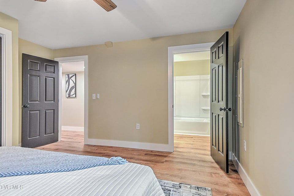 Photo #30: 331 Edgefield Road