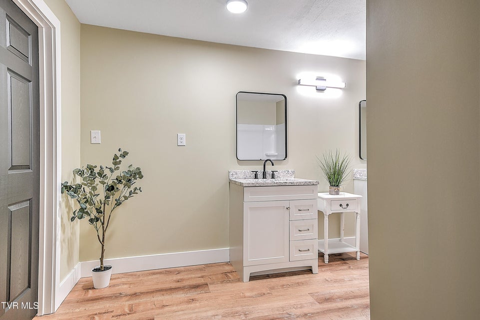 Photo #42: 331 Edgefield Road